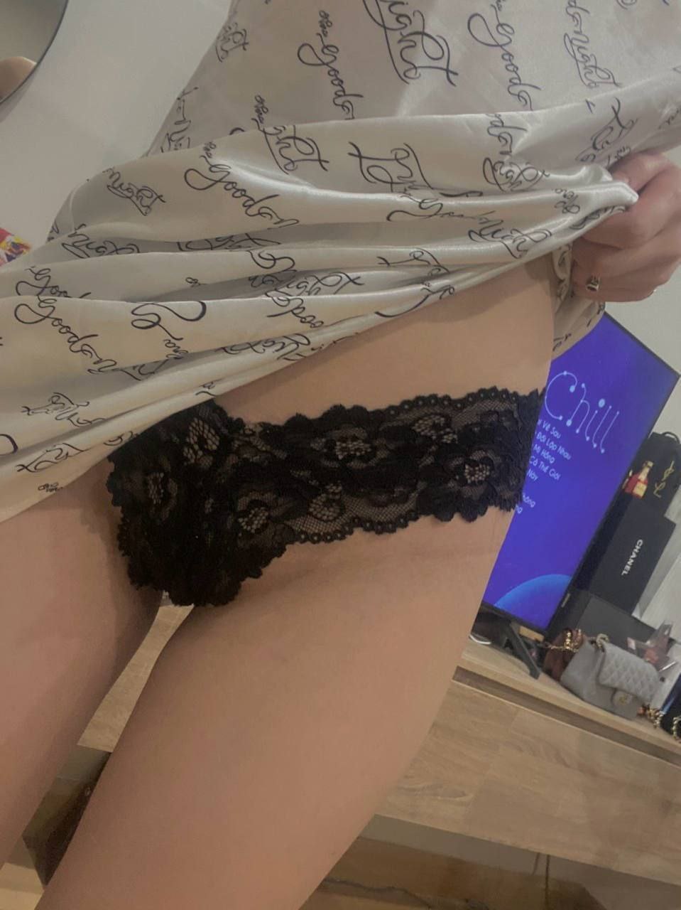 Sếp chuốc thuốc kích dục em nhân viên cho đến khi em “nghiện”